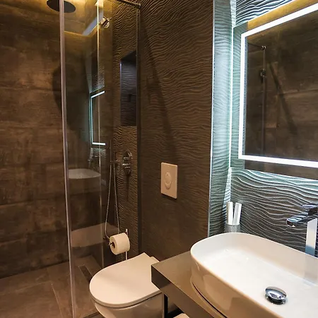 Golden Aparthotel